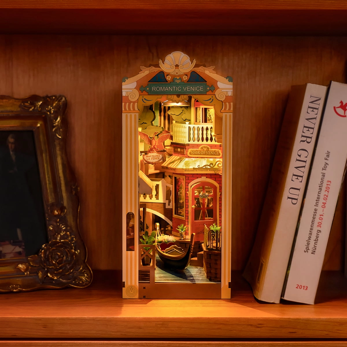 Book Nook Venise, ROBOTIME – Image 5