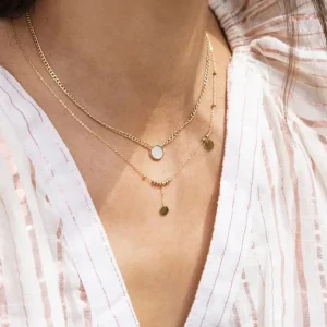 Collier Sinami, Zag