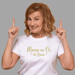T-shirt mamie en Or + prénom petit enfant